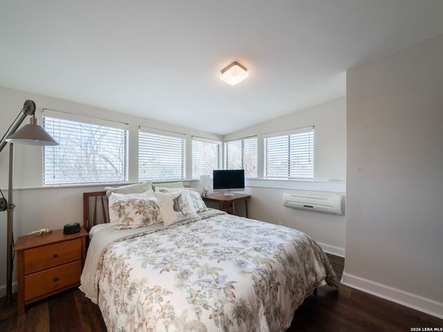 3102 Eisenhauer Rd Apt C26, San Antonio, TX 78209