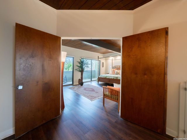 3102 Eisenhauer Rd Apt C26, San Antonio, TX 78209