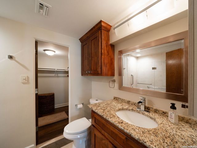 3102 Eisenhauer Rd Apt C26, San Antonio, TX 78209