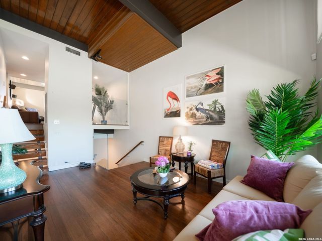 3102 Eisenhauer Rd Apt C26, San Antonio, TX 78209