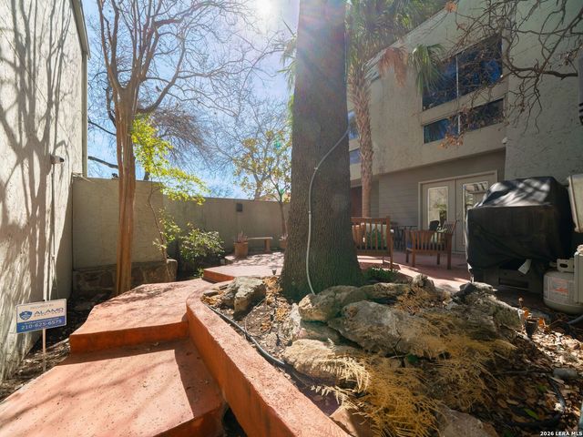 3102 Eisenhauer Rd Apt C26, San Antonio, TX 78209