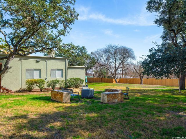 3102 Eisenhauer Rd Apt C26, San Antonio, TX 78209