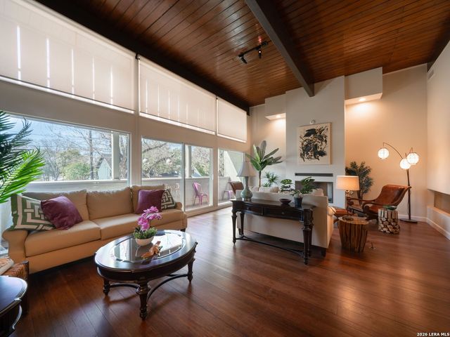 3102 Eisenhauer Rd Apt C26, San Antonio, TX 78209