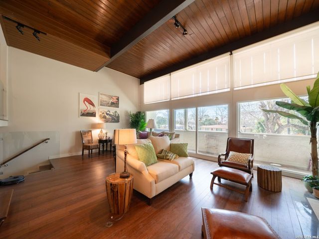 3102 Eisenhauer Rd Apt C26, San Antonio, TX 78209