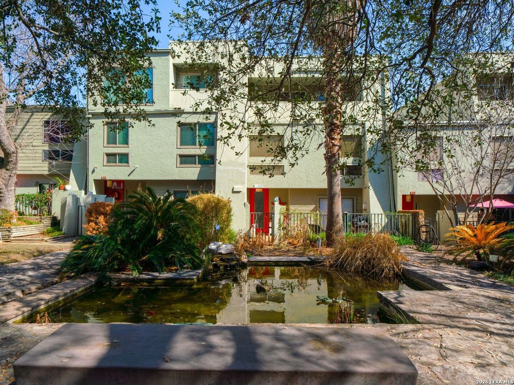 3102 Eisenhauer Rd Apt C26, San Antonio, TX 78209