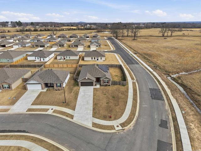 2 Farmhouse Circle, Vilonia, AR 72173