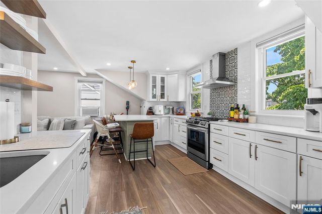 8-35 Lake Street 2, Fair Lawn, NJ 07410