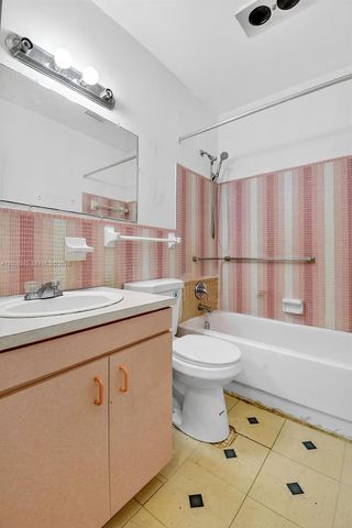 245 NE 191st Street 3022, Miami, FL 33179