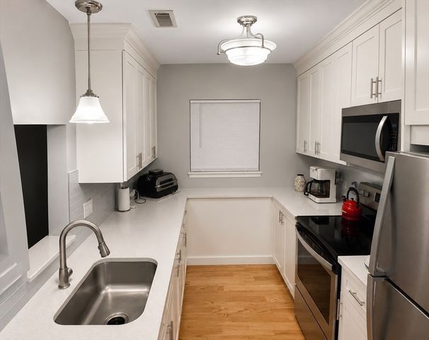 229 Lake St D, Weymouth, MA 02189