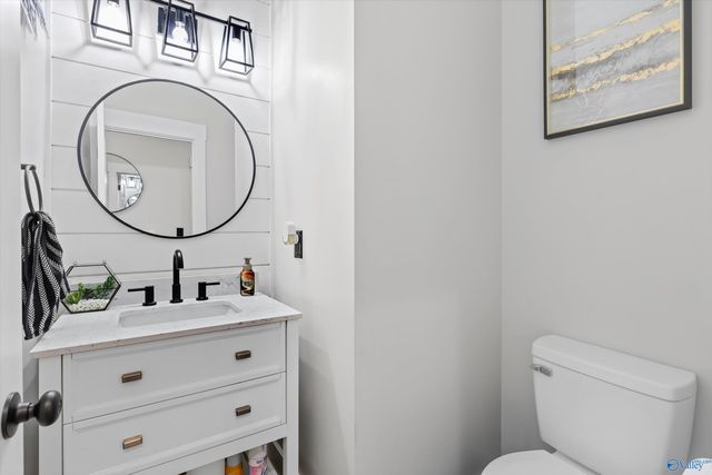 15100 York Lane, Athens, AL 35611