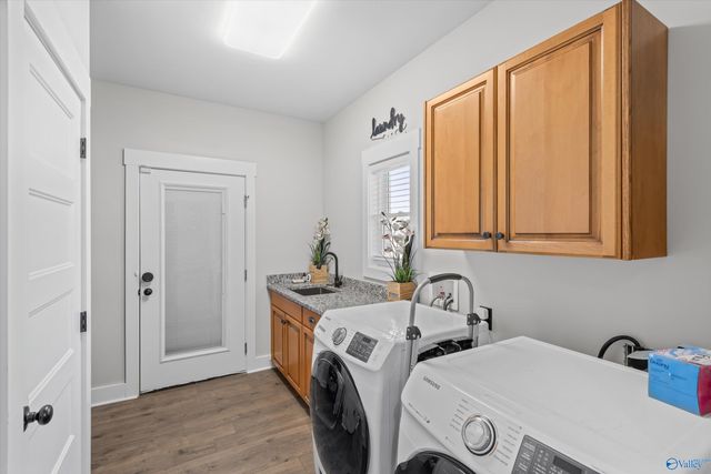 15100 York Lane, Athens, AL 35611