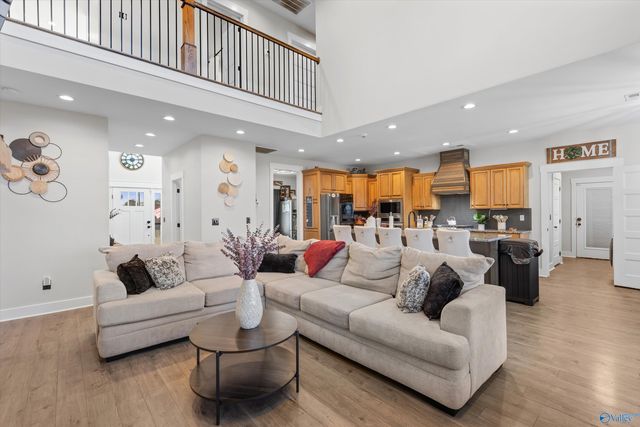 15100 York Lane, Athens, AL 35611