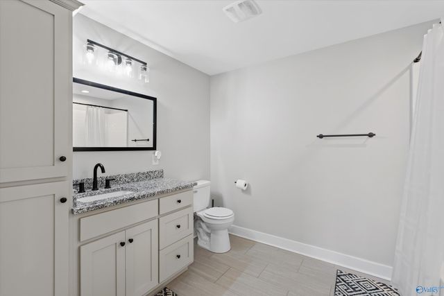 15100 York Lane, Athens, AL 35611