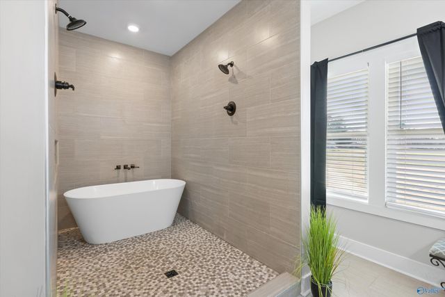 15100 York Lane, Athens, AL 35611