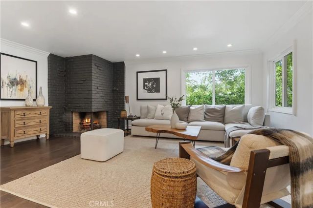 4080 Meadow Lark, Calabasas, CA 91302