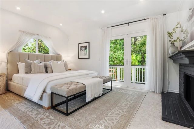 4080 Meadow Lark, Calabasas, CA 91302