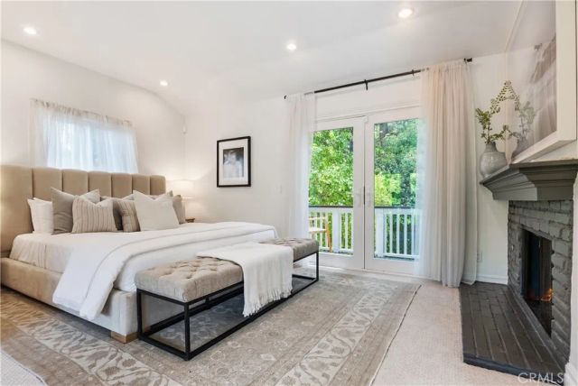 4080 Meadow Lark, Calabasas, CA 91302