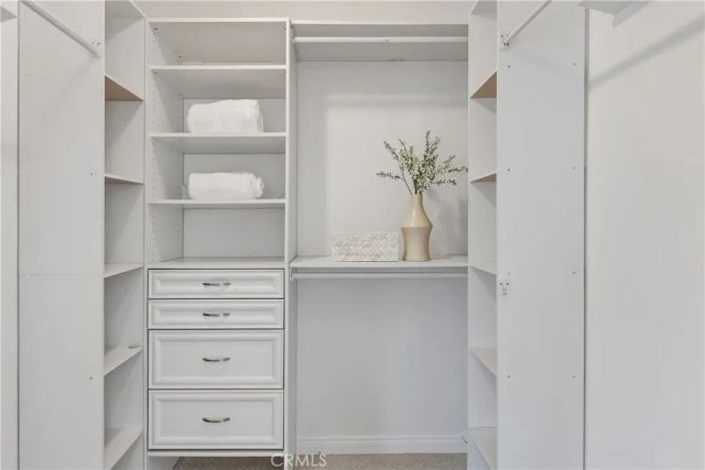 4080 Meadow Lark, Calabasas, CA 91302