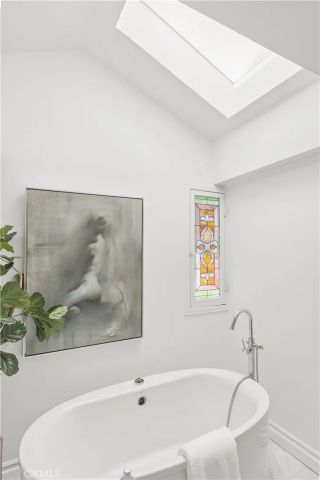 4080 Meadow Lark, Calabasas, CA 91302