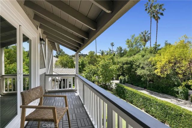 4080 Meadow Lark, Calabasas, CA 91302