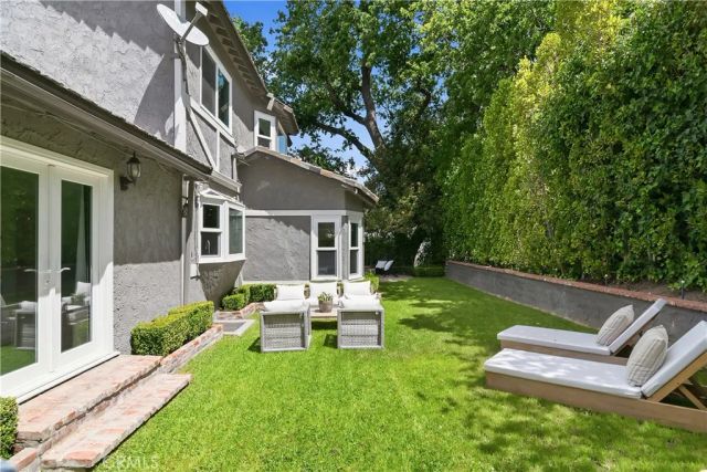 4080 Meadow Lark, Calabasas, CA 91302