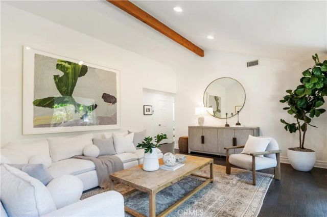 4080 Meadow Lark, Calabasas, CA 91302