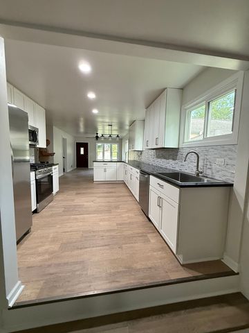 507 S Hamilton Street, Lockport, IL 60441