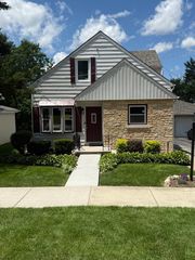 507 S Hamilton Street, Lockport, IL 60441