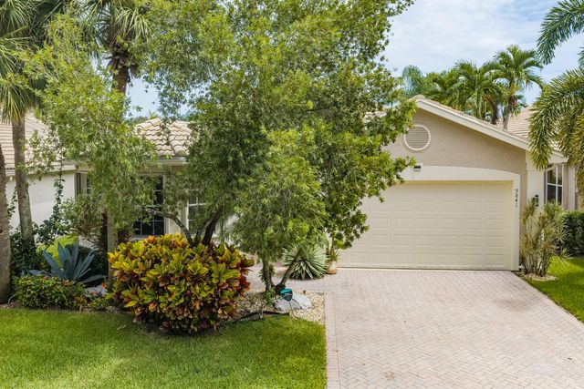 9841 Casa Mar Drive, Lake Worth, FL 33467