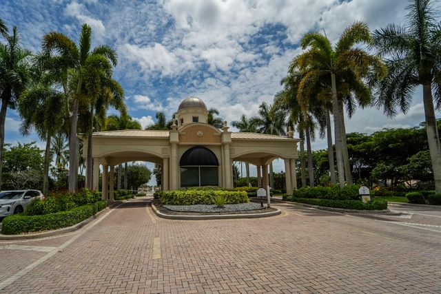 9841 Casa Mar Drive, Lake Worth, FL 33467
