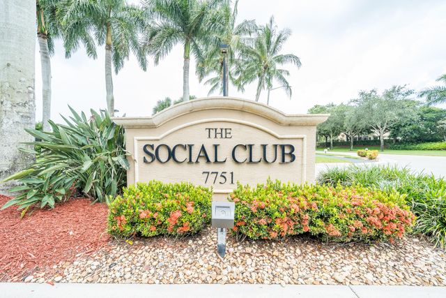 9841 Casa Mar Drive, Lake Worth, FL 33467