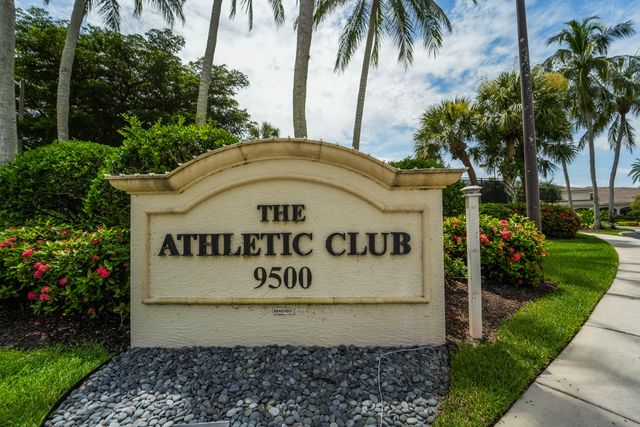 9841 Casa Mar Drive, Lake Worth, FL 33467