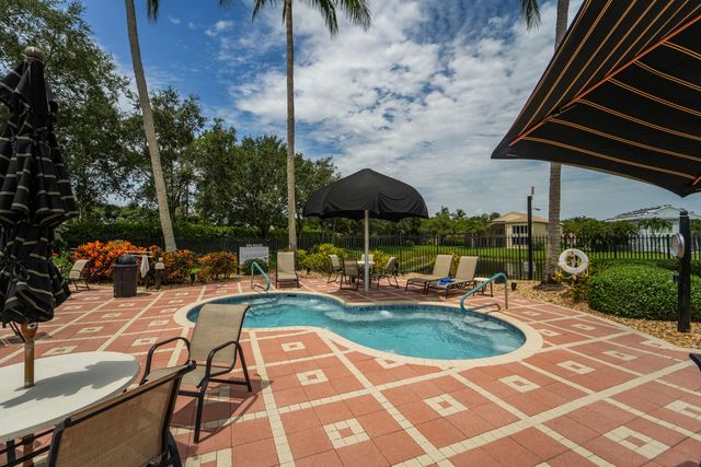 9841 Casa Mar Drive, Lake Worth, FL 33467