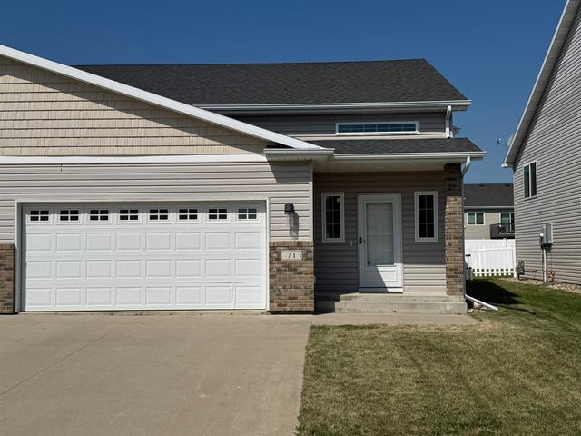 71 NE Mulberry Loop, Minot, ND 58703