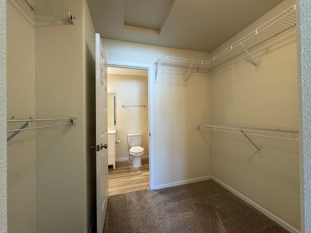 71 NE Mulberry Loop, Minot, ND 58703