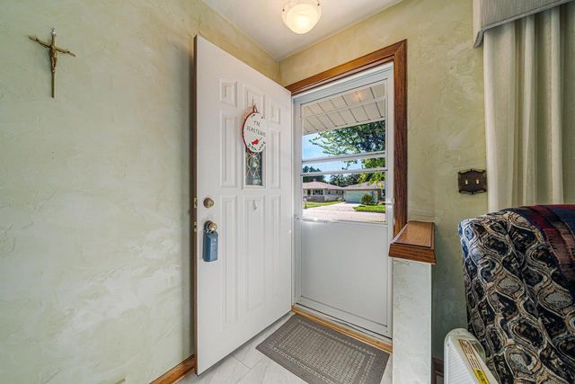 506 S MIDPARK DRIVE, Appleton, WI 54915