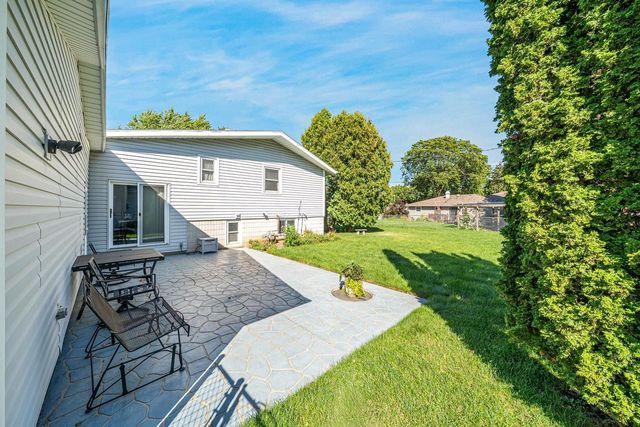 506 S MIDPARK DRIVE, Appleton, WI 54915