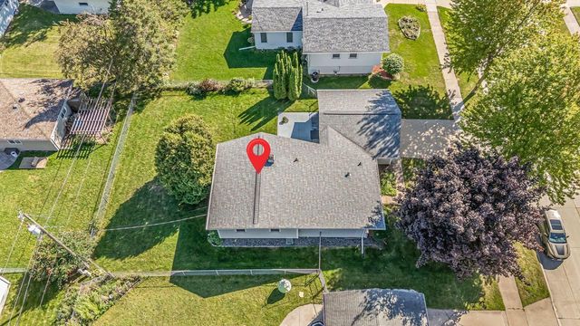 506 S MIDPARK DRIVE, Appleton, WI 54915