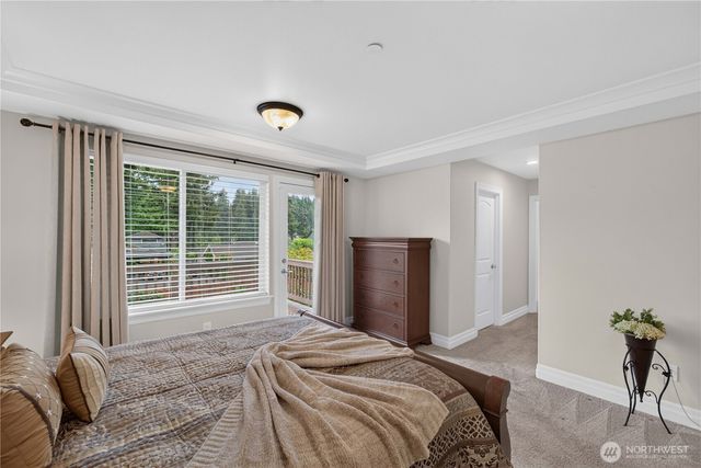 25528 Lake Wilderness Place SE, Maple Valley, WA 98038