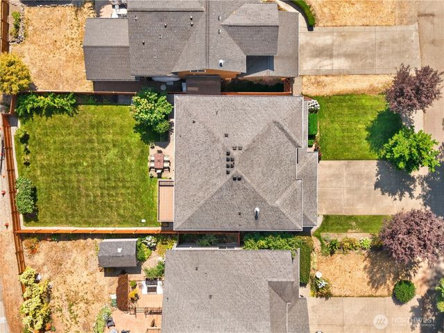 25528 Lake Wilderness Place SE, Maple Valley, WA 98038