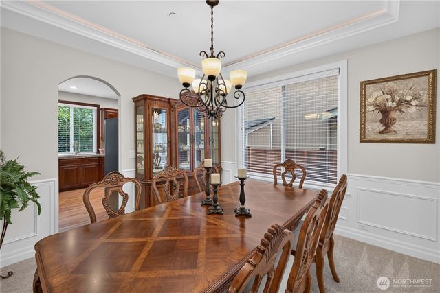 25528 Lake Wilderness Place SE, Maple Valley, WA 98038