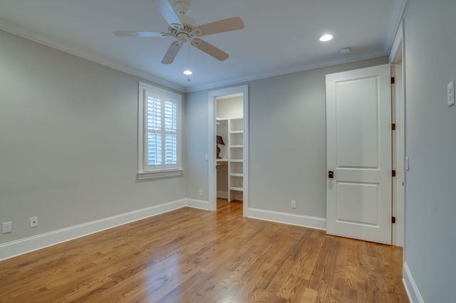 2424A Abbott Martin Rd, Nashville, TN 37215