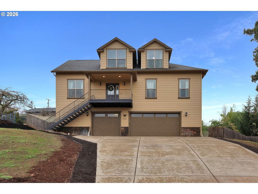 1930 HAWKINS Ln, Eugene, OR 97405