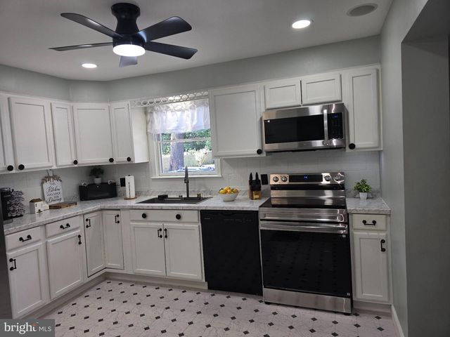 1336 GARRY AVE, Vineland, NJ 08361