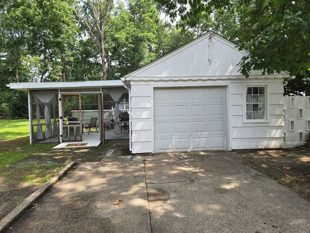 1336 GARRY AVE, Vineland, NJ 08361