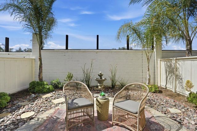 370 Carmel Creeper Place, Encinitas, CA 92024