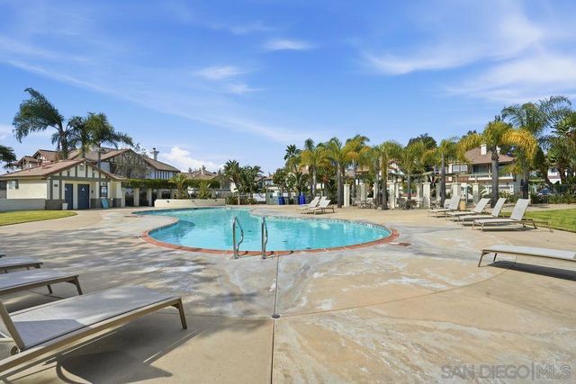 370 Carmel Creeper Place, Encinitas, CA 92024