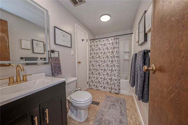 4437 Helmar Drive, Monroeville, PA 15146