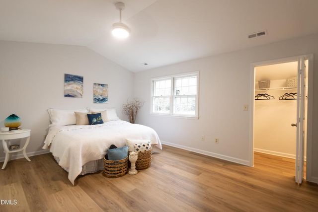 136 Lake Hollow Circle, Cary, NC 27513