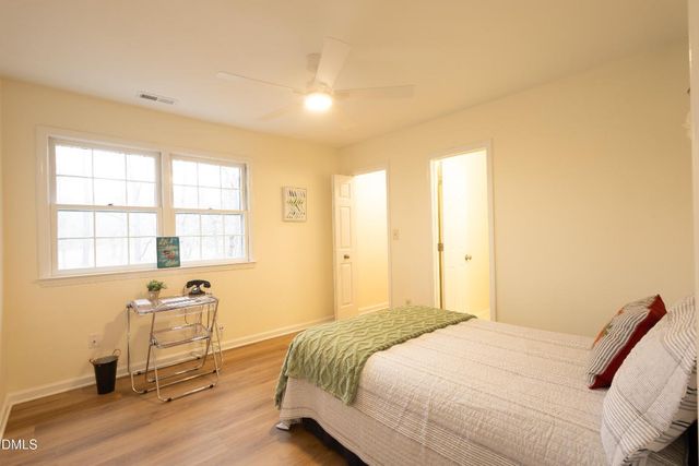 136 Lake Hollow Circle, Cary, NC 27513